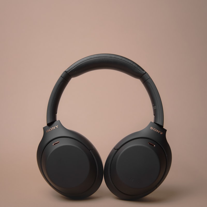 JBL Tune 760NC Headphones